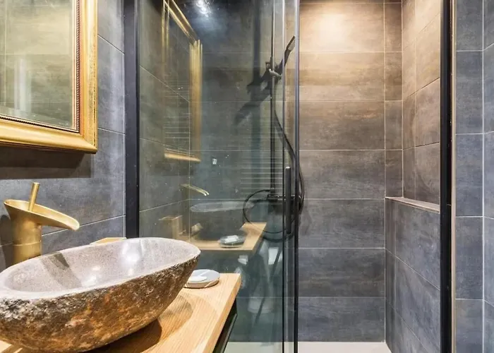 Delightful Loft A Few Steps From Isola * Mailand