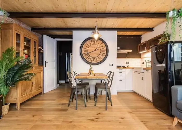 Apartment Delightful Loft A Few Steps From Isola *