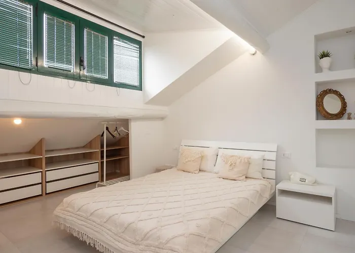 I Host - Jenner 14 Appartement