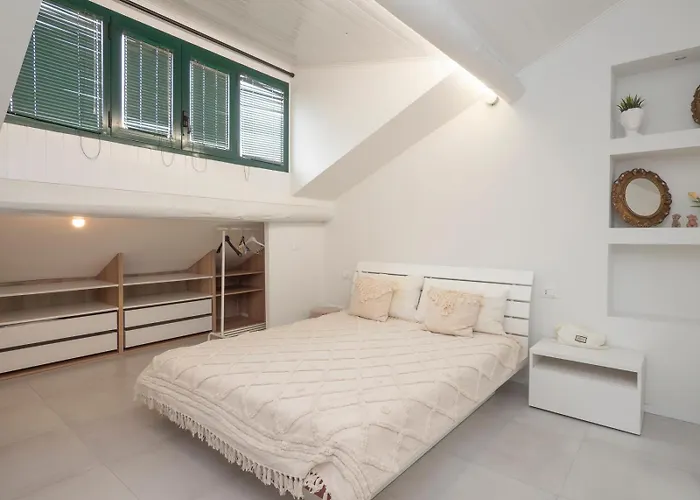 I Host - Jenner 14 Appartement