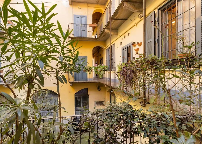 Bricks & Beams In The Key Area Of Daire Milano