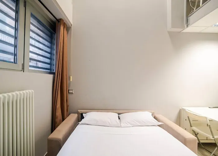 Modern Loft 8 Min From Duomo Lägenhet