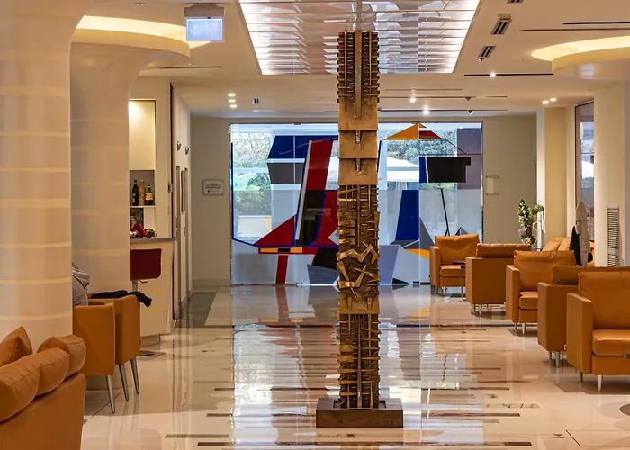 纳维吉利艺术酒店 4*