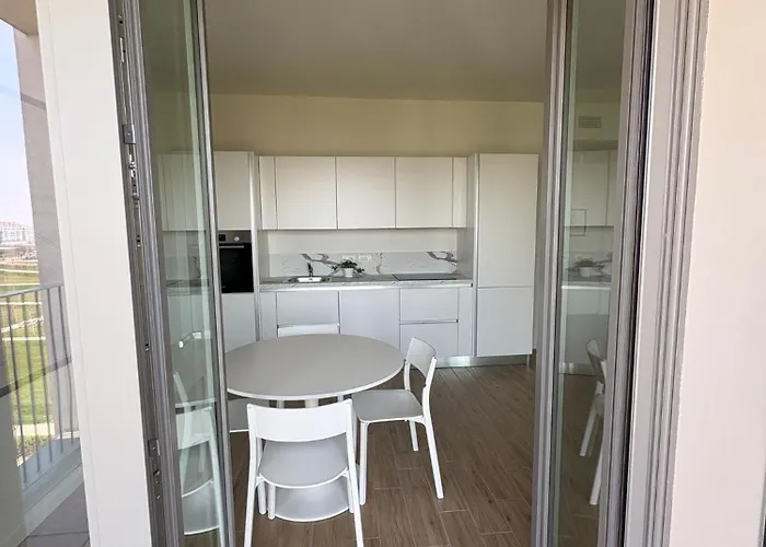 Panorama - Luminous With Private Garage * Milaan