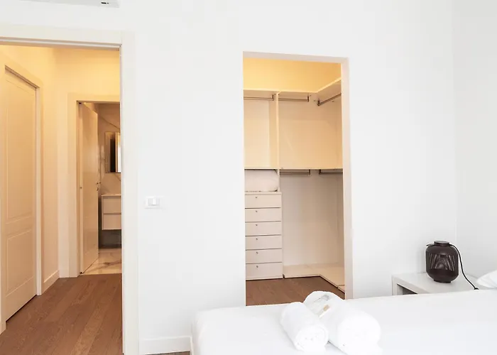 Youhosty - Gioia Large Милан