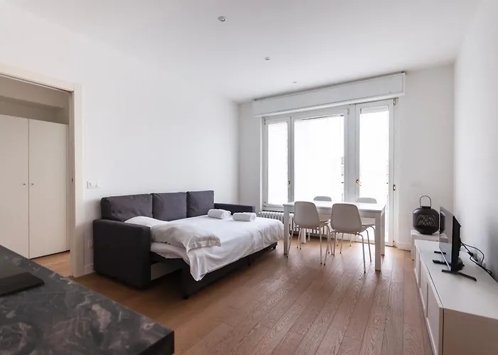 Youhosty - Gioia Large Апартаменты *