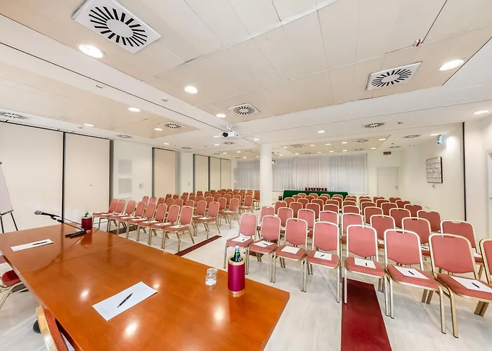 纳维吉利艺术酒店