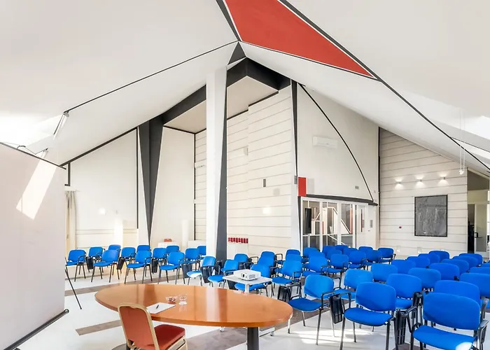 纳维吉利艺术酒店 酒店 4*