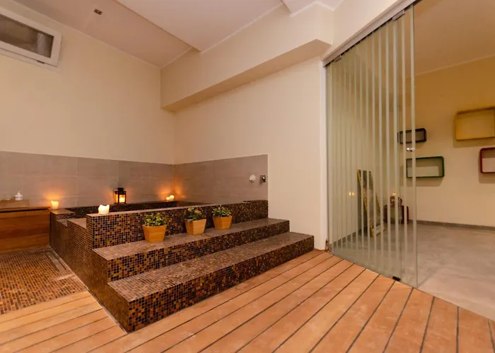 Luxury 3 Fiat, Ariberto Home, Tra Centro Storico Di E Navigli, Con Spaziosa Jacuzzi * Milan