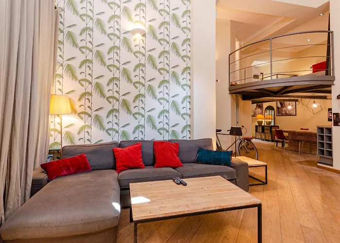 Апартаменты Luxury 3 Fiat, Ariberto Home, Tra Centro Storico Di E Navigli, Con Spaziosa Jacuzzi *