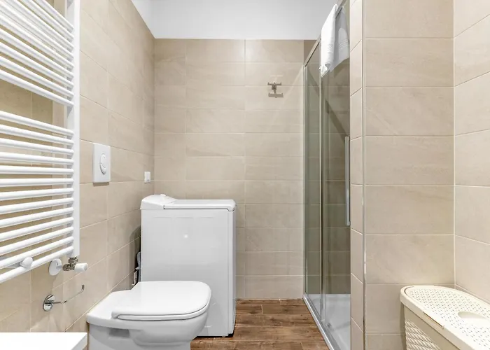 Corsica Comfort Suites-10 Min To Linate Airport Lägenhet