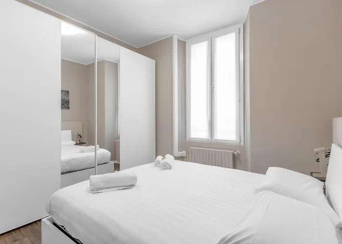 Lägenhet Corsica Comfort Suites-10 Min To Linate Airport Milano