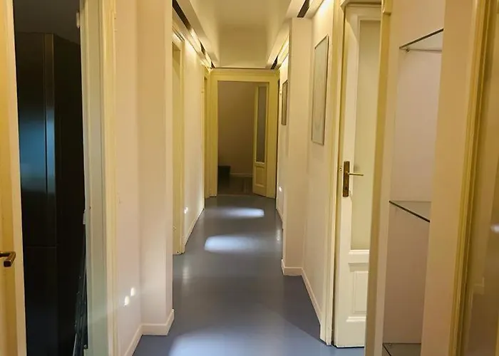 Easy Italy Grand Apartment