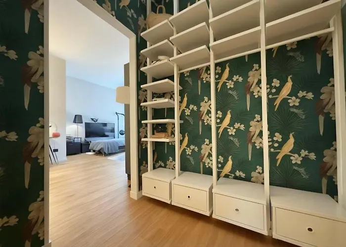 Homeby, Casa Anna * Milán