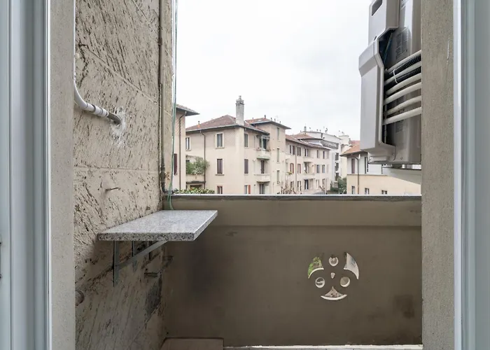 Apartment Plinio Mailand