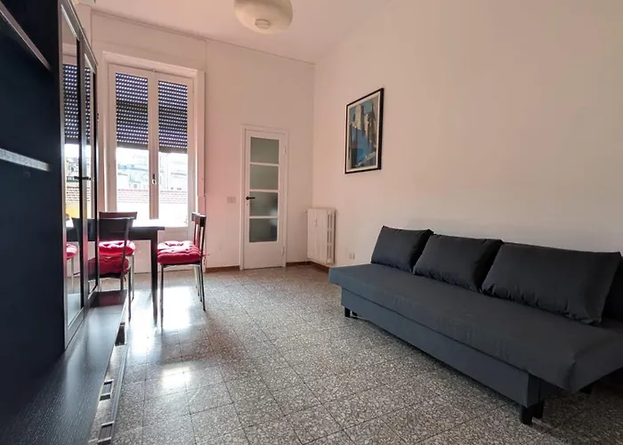 Hbhall Residenze Darsena Mediolan