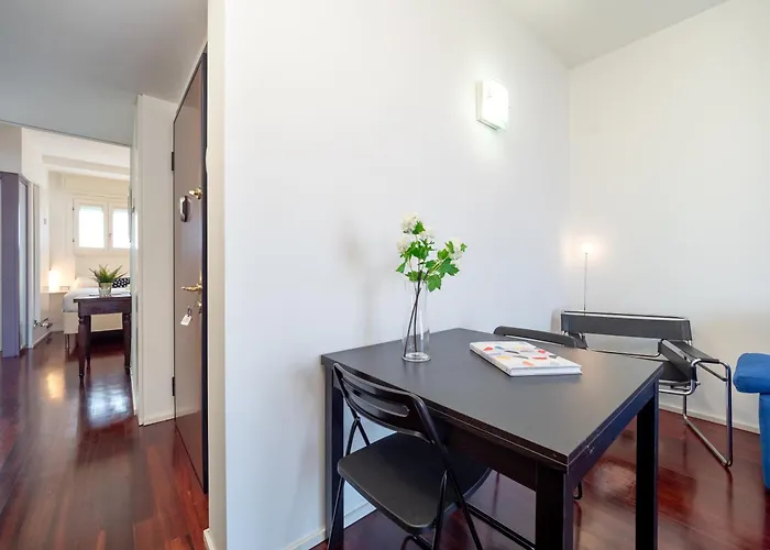 Apartment Vigliani Milan