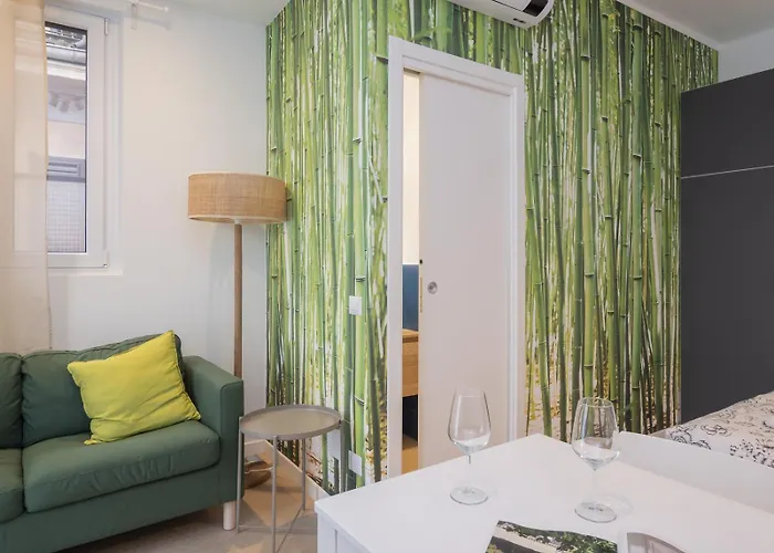 Modern & Functional Steps From Bosco Verticale & Gae Aulenti * Milánó