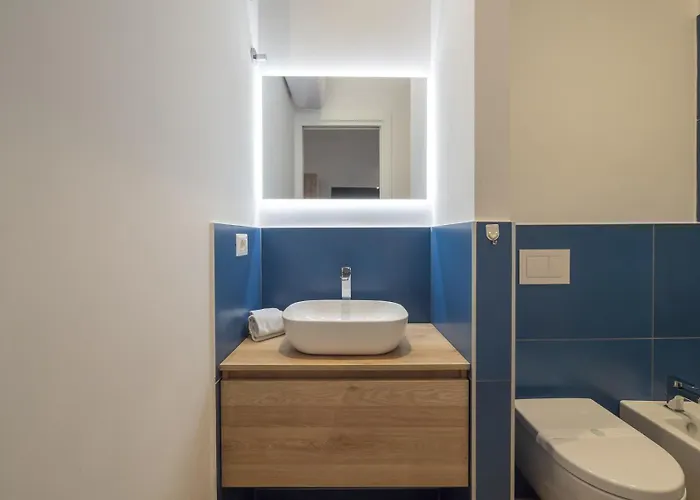 Modern & Functional Steps From Bosco Verticale & Gae Aulenti * Milánó