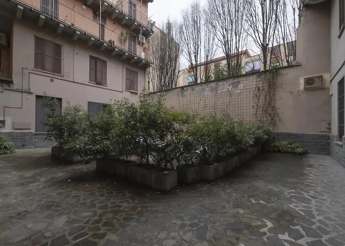 Modern & Functional Steps From Bosco Verticale & Gae Aulenti Apartman *
