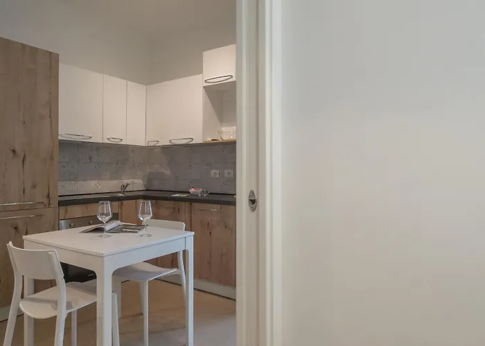 Modern & Functional Steps From Bosco Verticale & Gae Aulenti