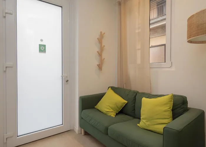 Modern & Functional Steps From Bosco Verticale & Gae Aulenti Milánó