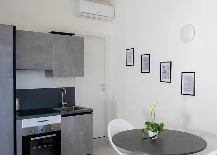 Πανσιόν Modern Duomo *