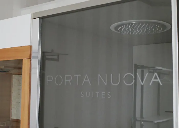 Porta Nuova 4*