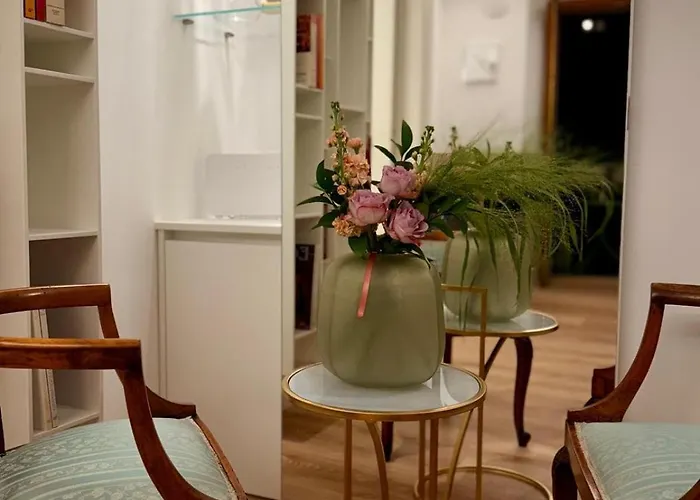 Casa Estia - Mico, Fiera Milano, Citylife, San Siro, Metro 2 Min - Refined Historic *