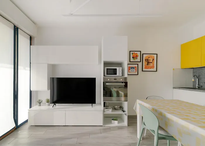 Precotto - Rucellai - Bilocale Con Ampio Balcone Апартаменты Милан