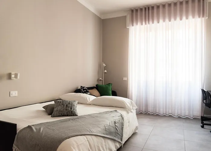 Апартаменты Youhosty - 3 Bedroom Citta Studi