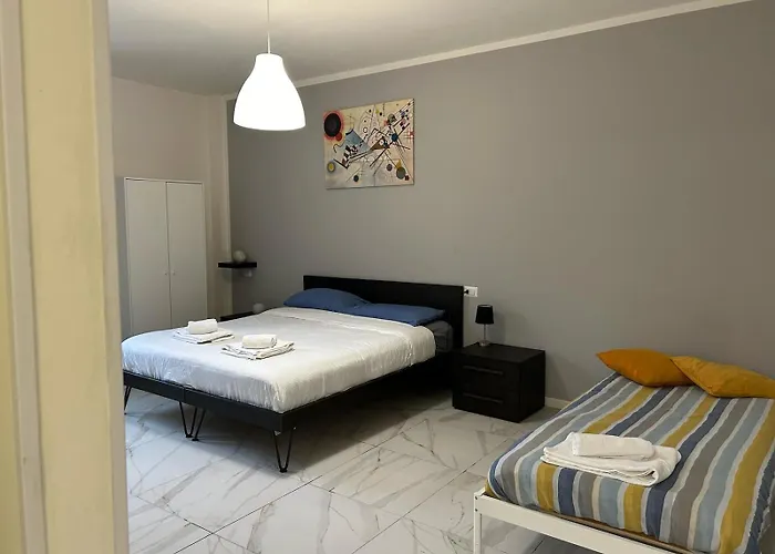 Πανσιόν Modern Duomo *