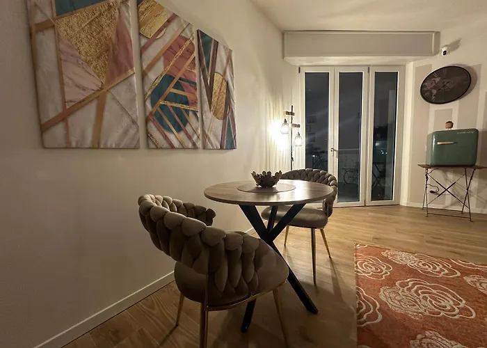 Brera A 500 Mt Da San Siro Maison d'hôtes 3*