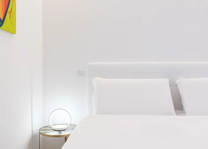 Assunta Exclusive With Balcony - Collection * Milan