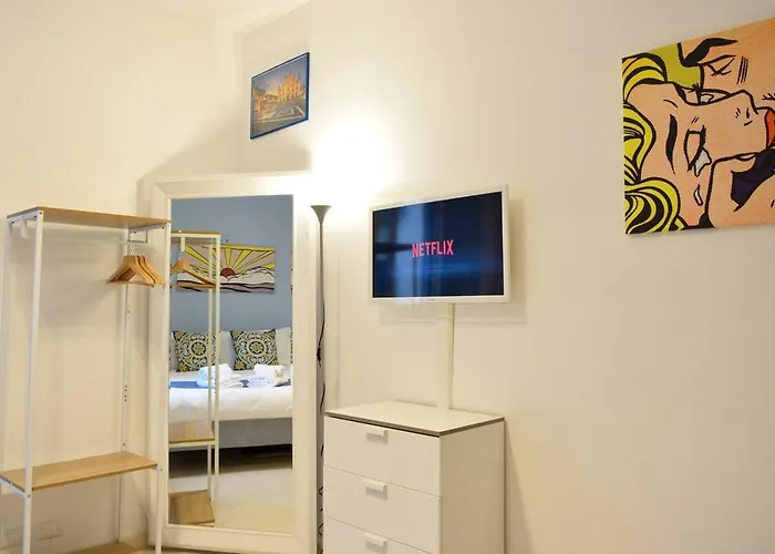 M2 Vibes Centro E Navigli * Milan