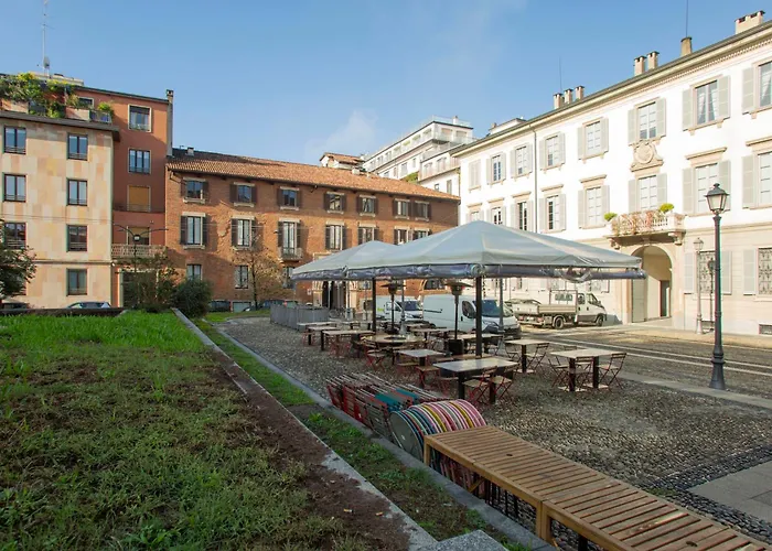 Exclusive Location, Cozy And Modern Апартаменты Милан