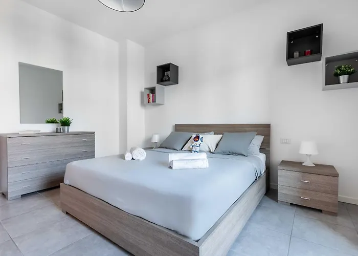 Sarca 11th Floor Apartman *