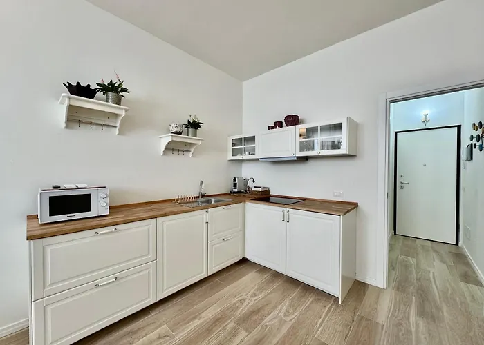 Modern Near San Siro With Free Garage Appartement *