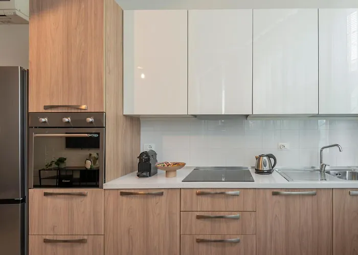 Bazzi, 49 - Bocconi Milan