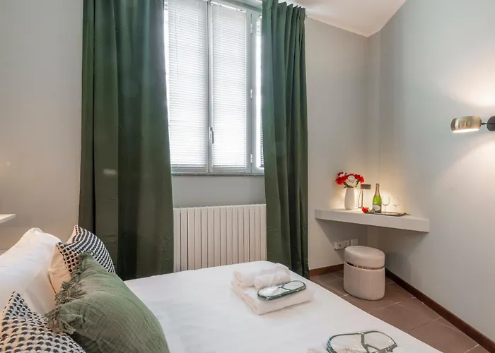 Bazzi, 49 - Bocconi Milan