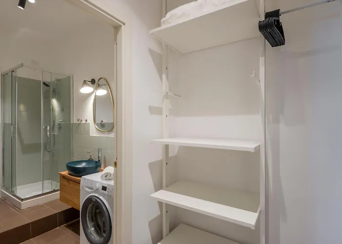 Bazzi, 49 - Bocconi Milan