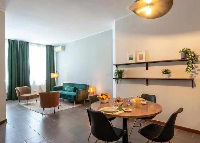 Appartement Bazzi, 49 - Bocconi Milan