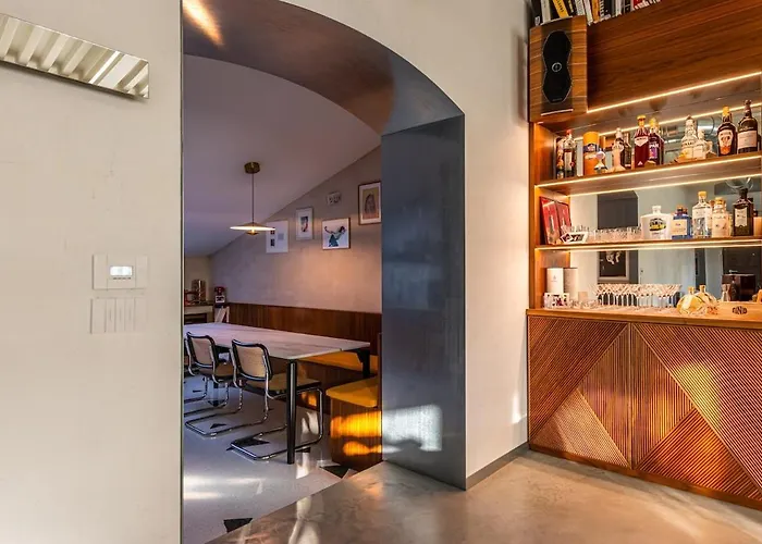 Moscova Elegance And Modern Design With Rooftop *