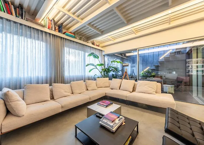 Moscova Elegance And Modern Design With Rooftop *
