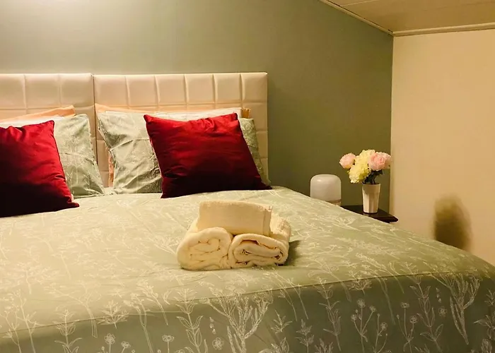 Διαμέρισμα Comfortable 6 Min From Station *