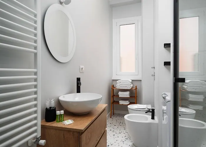 New - Modern And Bright - Wi-fi, A-c - 4 Seats Apartment *
