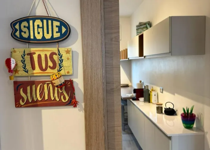 Stanza In Luminoso E Silenzioso