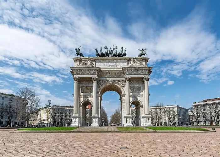 Ampio Trilocale Panoramico Ad Arco Della Pace アパート