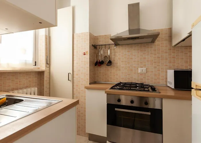 Youhosty - Da Cermenate 12 * Milan