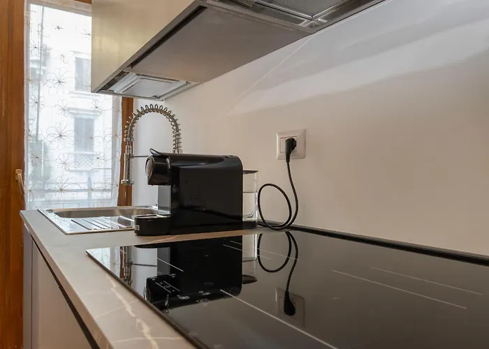 Moderno Bilocale Vicino Aeroporto Linate Self Check-in 24h & Wifi Veloce Apartamento *